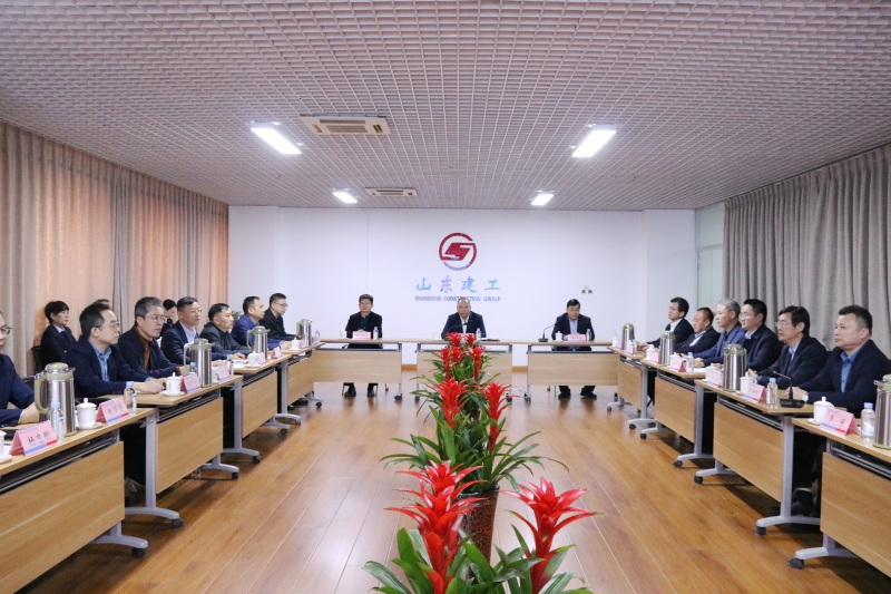 堅(jiān)守初心拼搏興業(yè) 加快構(gòu)建發(fā)展新模式...